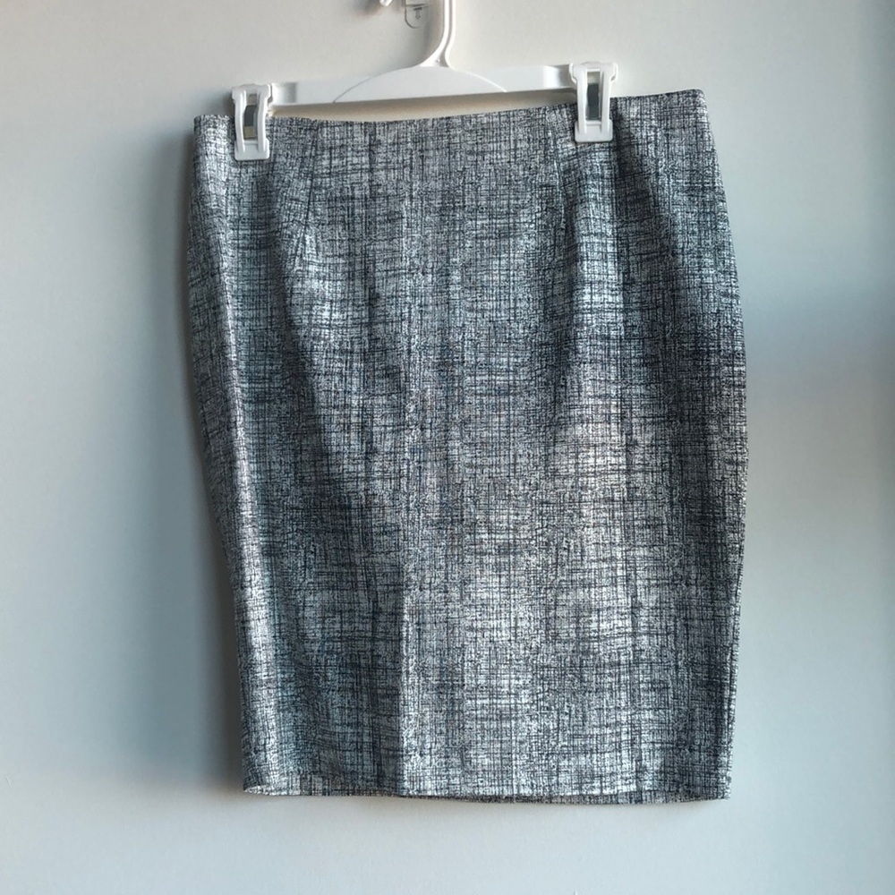 NWOT women's black & white pencil skirt - Katherine Barclay Montreal - US size 6